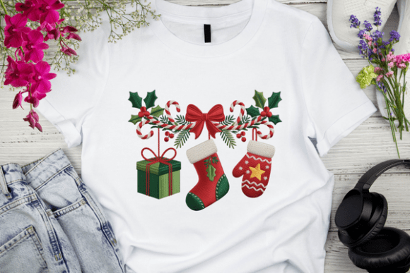 Download Winter Holiday Decorations T-shirt - Holiday Collection